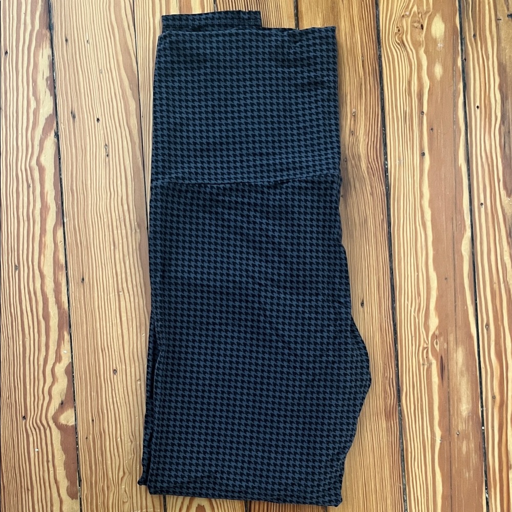 Hatch Black and Grey Houndstooth Ultimate Legging